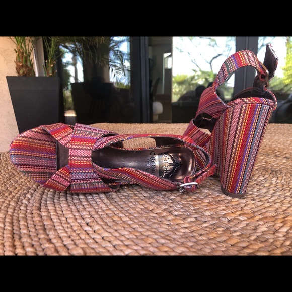 Shoes - Picture 2 of 4